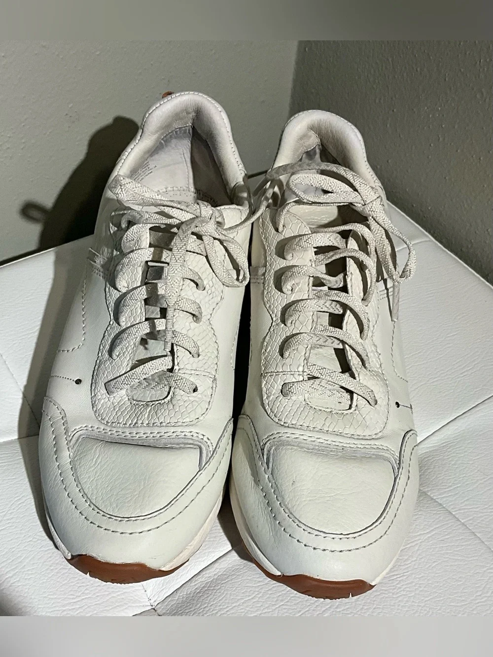 Frankie4 White Leather Casual Sneakers 8